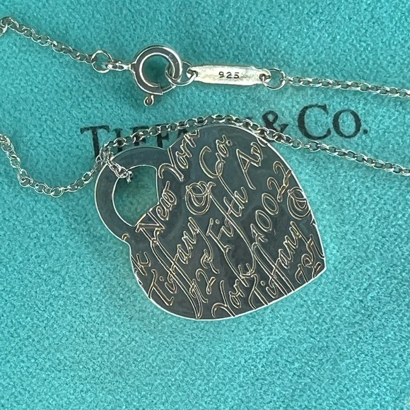 Tiffany Sterling Silver 727 Fifth Avenue New York Heart Large Charm Necklace 16” - Picture 4 of 9